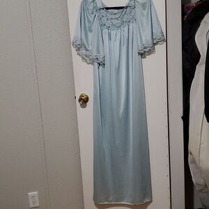 Miss Elaine maxi nightgown  S